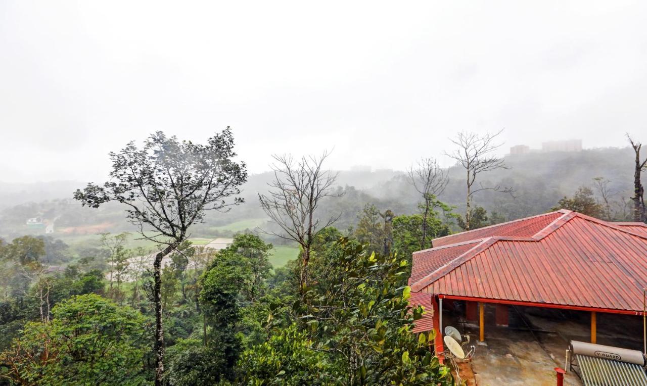 ماديكيري Itsy By Treebo - Iha Comforts With Mountain View المظهر الخارجي الصورة